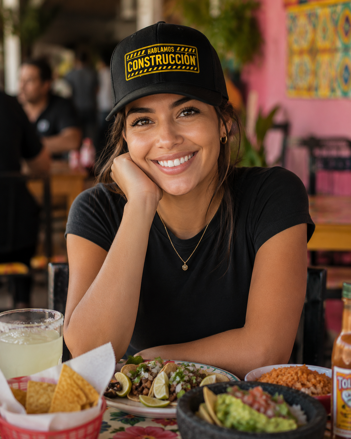 Construcción Snapback EMBROIDERED Trucker Cap — 'Hablamos Construcción' Mesh Back Work Hat